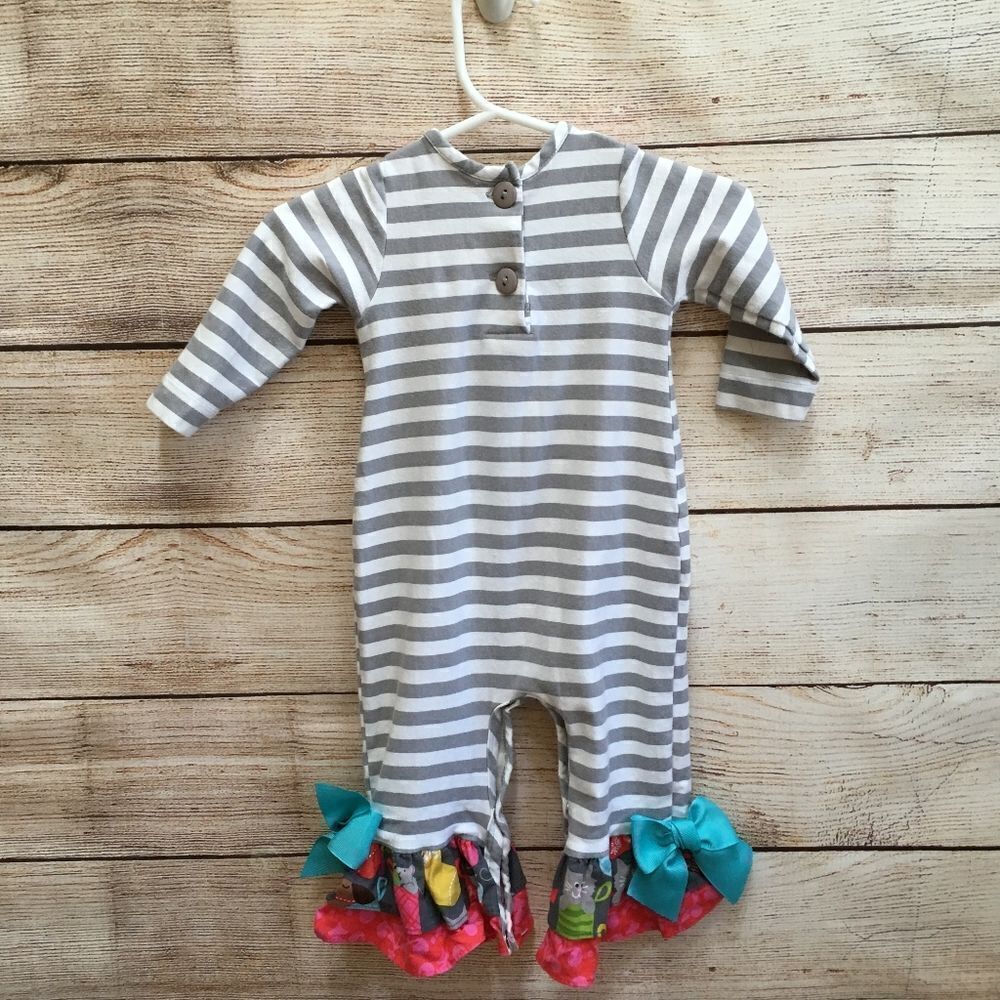 RICRAC & RUFFLES RUFFLE MONOGRAMMED ROMPER - Picture 6 of 7
